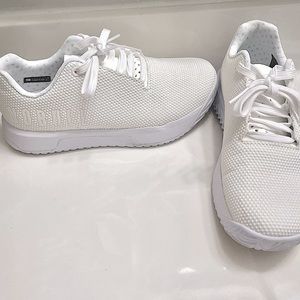 NOBULL WHITE TRAINERS
